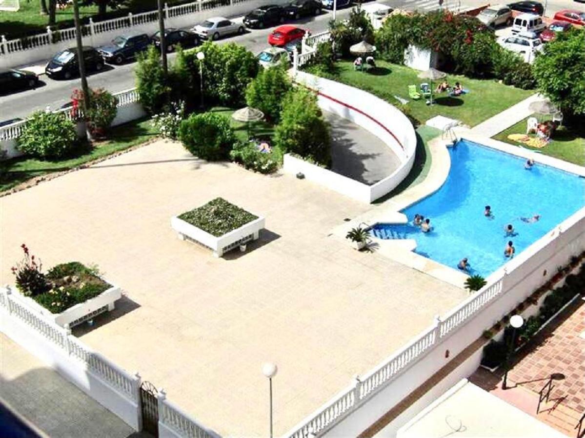 Luxury Beachfront Apartment In Benalmadena Costa ภายนอก รูปภาพ