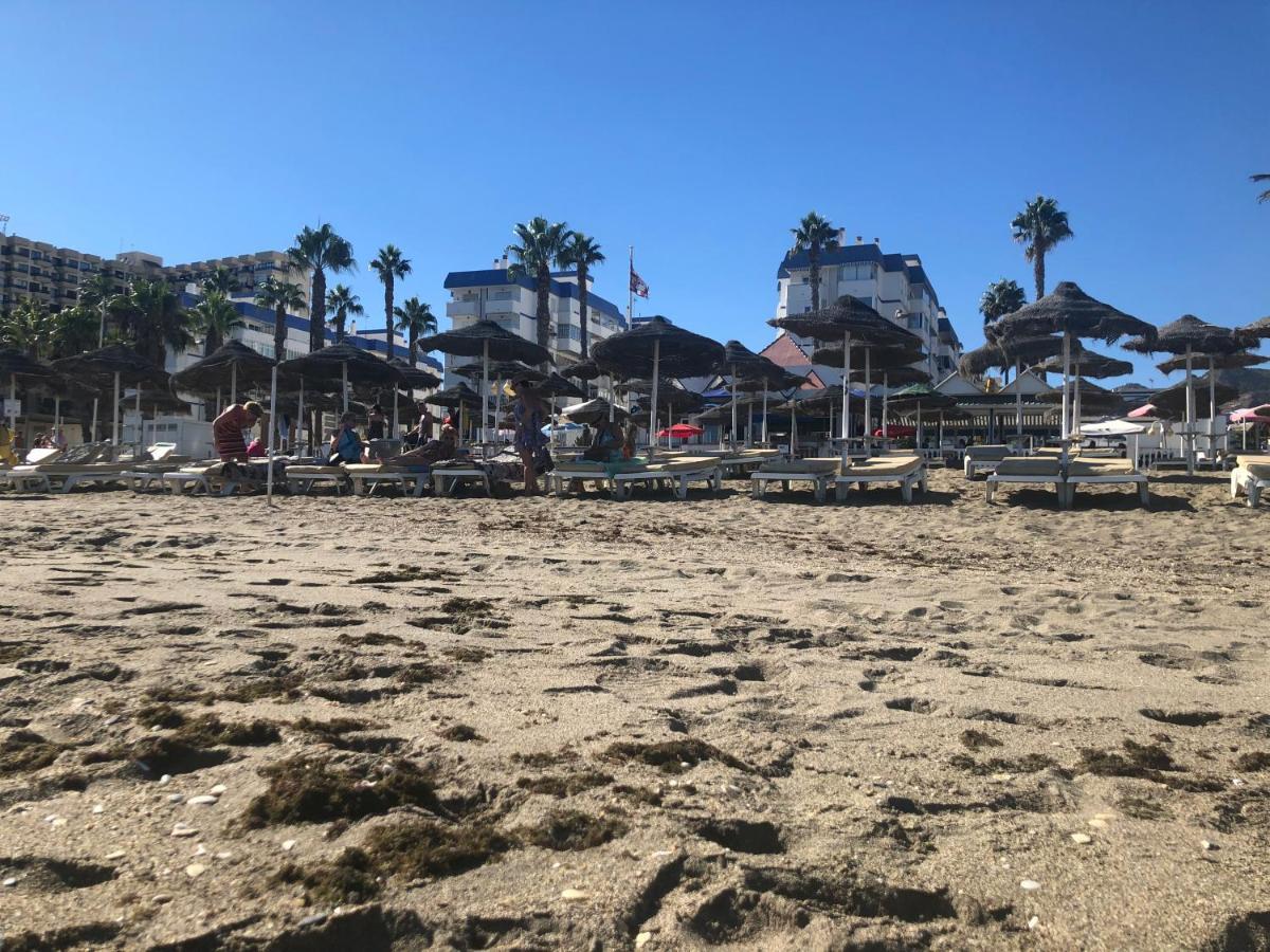 Luxury Beachfront Apartment In Benalmadena Costa ภายนอก รูปภาพ