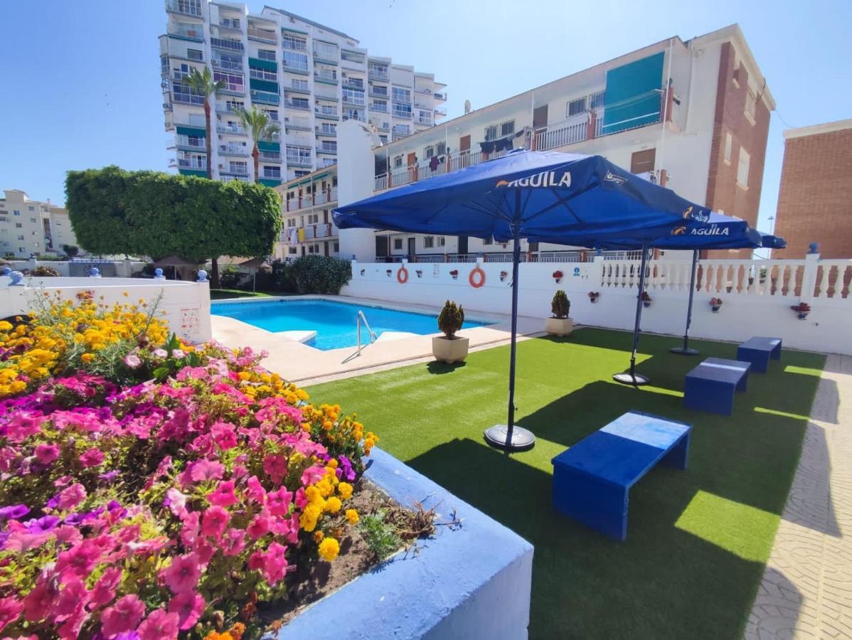 Luxury Beachfront Apartment In Benalmadena Costa ภายนอก รูปภาพ