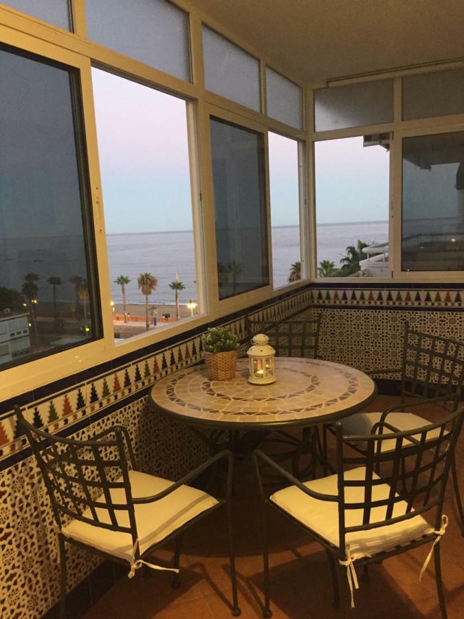 Luxury Beachfront Apartment In Benalmadena Costa ภายนอก รูปภาพ